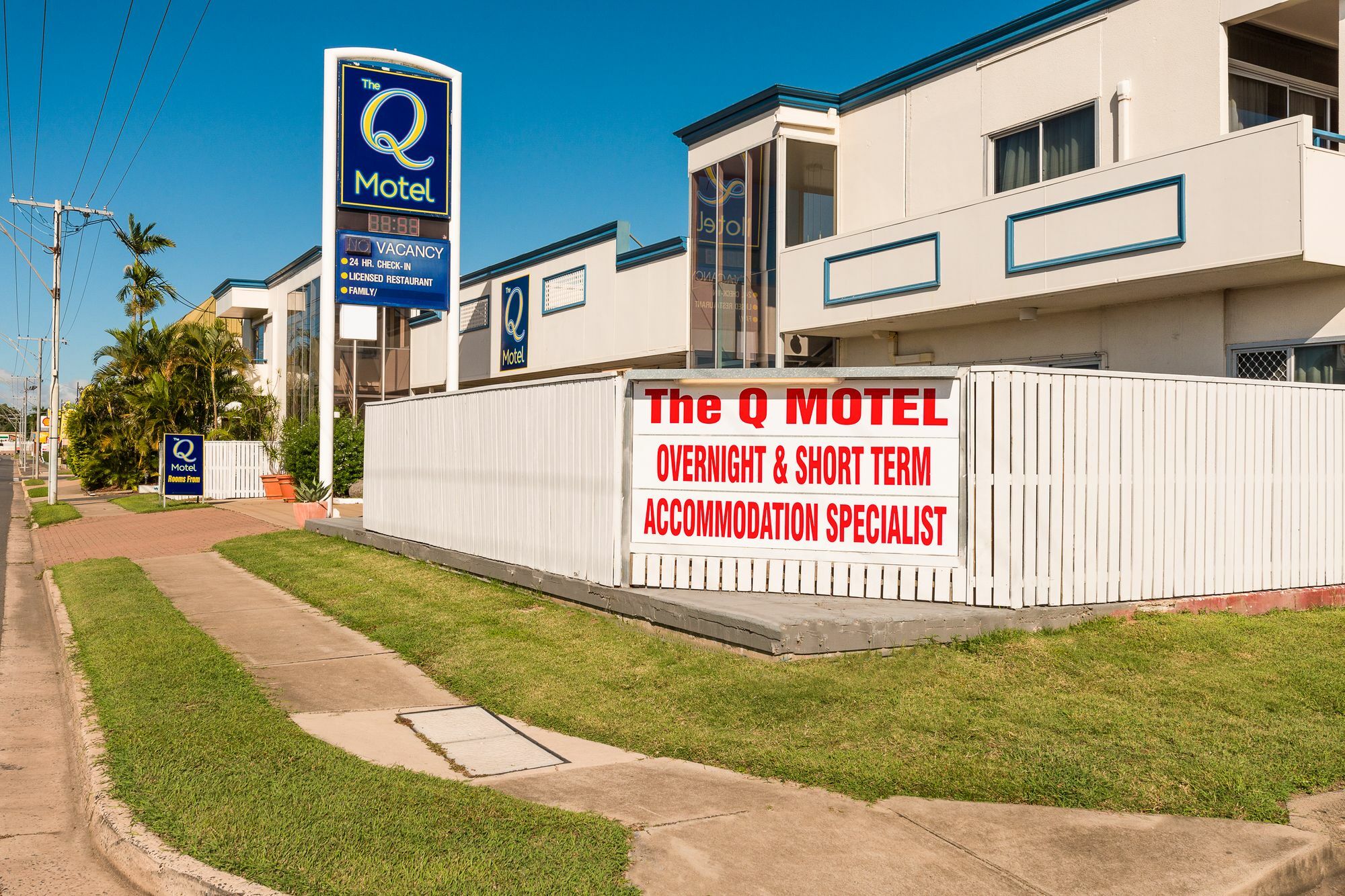 The Q Motel Rockhampton Buitenkant foto